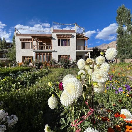 Chakzot Garden House Hotel Leh Eksteriør billede