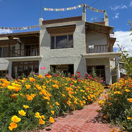 Chakzot Garden House Hotel Leh Eksteriør billede